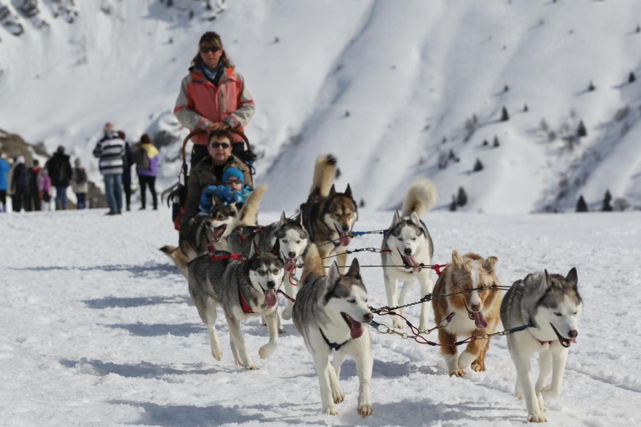 Hotel Club Mmv Les Bergers **** Alpe d'Huez Dış mekan fotoğraf